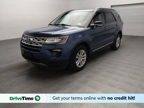 Used 2018 Ford Explorer XLT w/ Equipment Group 201A AWD/4WD image 1