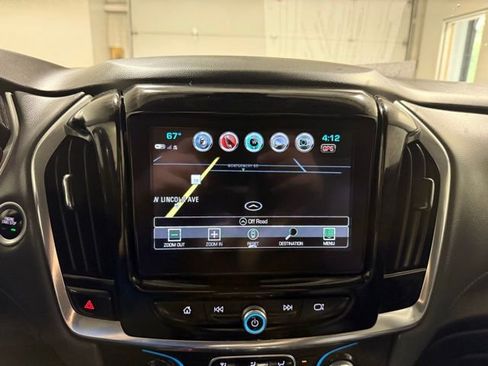 Used 2018 Chevrolet Traverse LT image 16