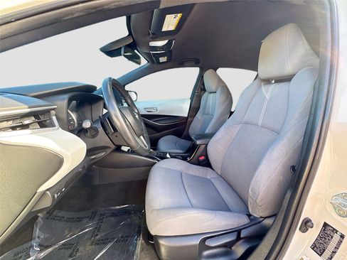 Used 2021 Toyota Corolla SE image 19
