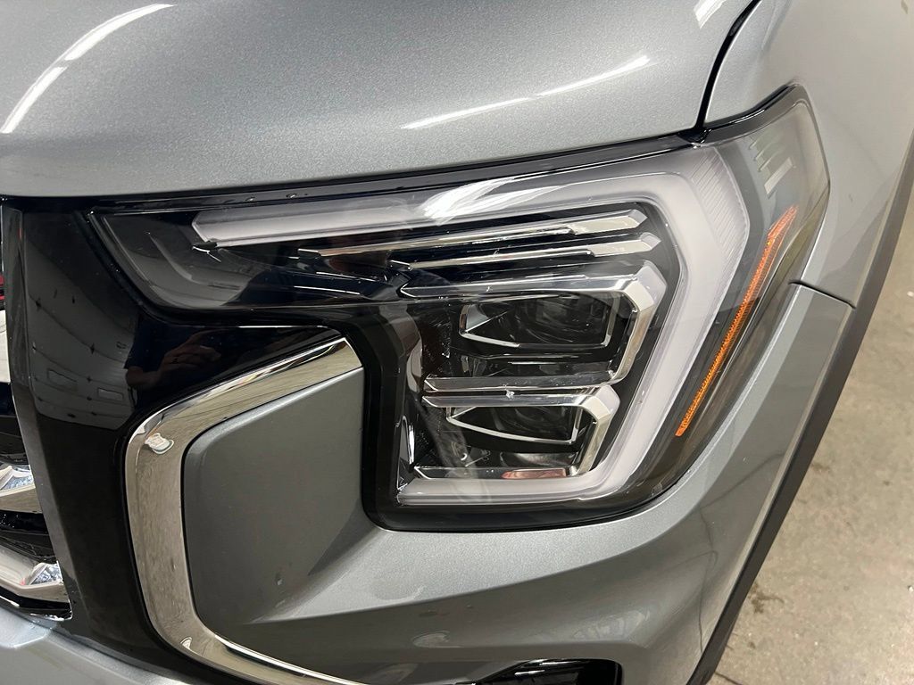 New 2027 GMC Terrain Elevation FWD image 10