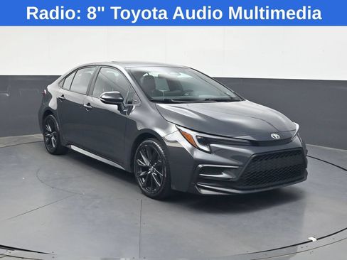 Used 2023 Toyota Corolla XSE FWD image 2