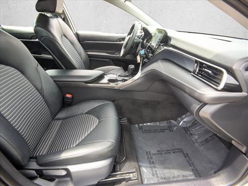 Used 2024 Toyota Camry SE FWD image 18