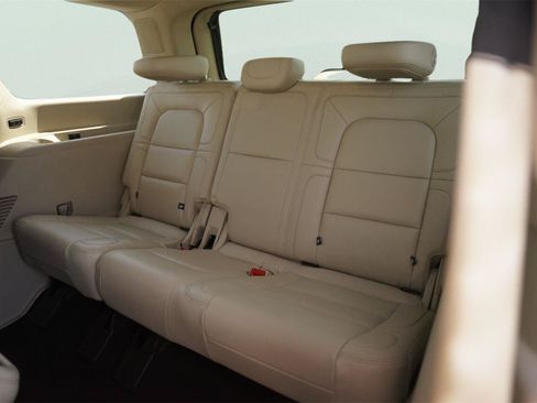 Used 2020 Lincoln Navigator Reserve w/ Luxury Package AWD/4WD image 15