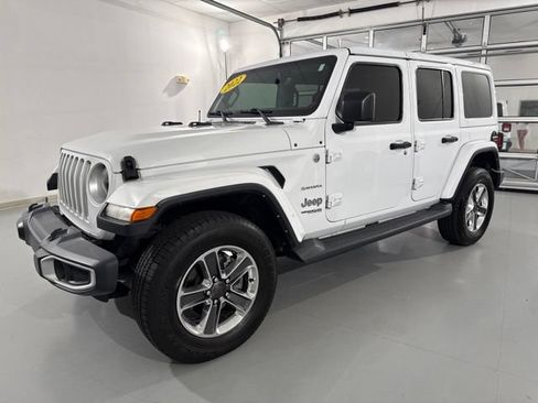 Used 2022 Jeep Wrangler Unlimited Sahara AWD/4WD image 4