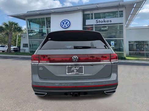 New 2026 Volkswagen Atlas SE FWD image 5