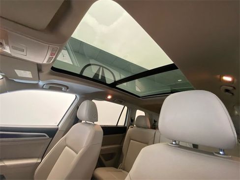 Used 2019 Volkswagen Atlas SEL image 12