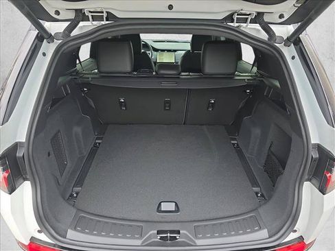 New 2026 Land Rover Discovery Sport Landmark AWD/4WD image 12