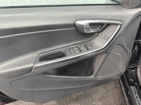 Used 2014 Volvo S60 T5 FWD image 35
