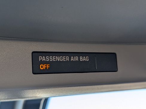 Used 2015 Chevrolet Silverado 1500 LT w/ Rally 2 Edition image 17