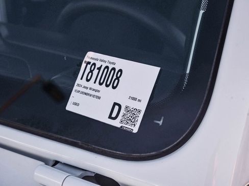 Used 2024 Jeep Wrangler Sport S image 33