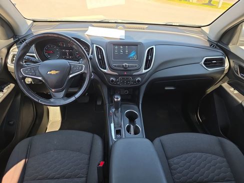 Used 2018 Chevrolet Equinox LT image 14
