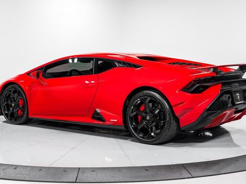 Used 2023 Lamborghini Huracan Tecnica RWD image 5