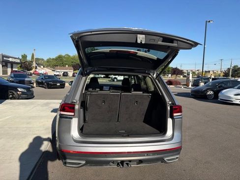 Used 2025 Volkswagen Atlas SE AWD/4WD image 7