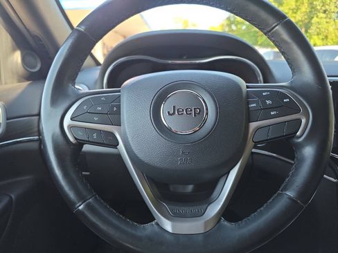 Used 2020 Jeep Grand Cherokee Limited w/ Luxury Group II AWD/4WD image 19