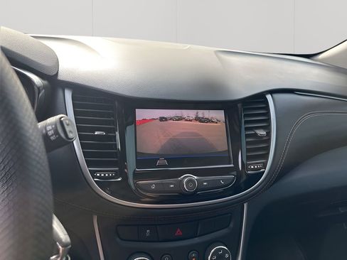Used 2020 Chevrolet Trax LS w/ Tint and Cruise Package image 35