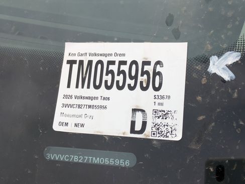 New 2026 Volkswagen Taos SE image 18