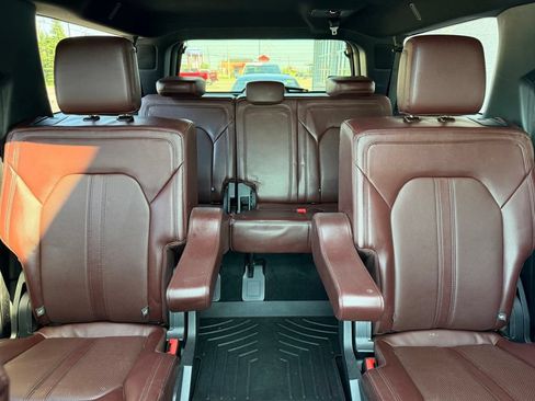 Used 2022 Ford Expedition Max Limited AWD/4WD image 17