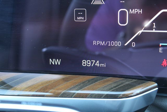 Used 2025 Cadillac Escalade Sport Platinum w/ LPO, ONYX Package AWD/4WD image 26