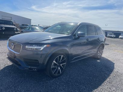 Used 2021 Volvo XC90 T6 Momentum w/ Protection Package