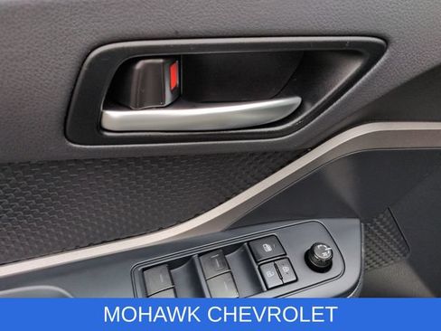 Used 2021 Toyota C-HR LE FWD image 23