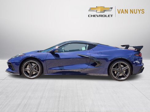 Used 2025 Chevrolet Corvette Stingray Coupe w/ Z51 Performance Package RWD image 8