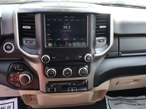 Used 2019 RAM 1500 Big Horn AWD/4WD image 33