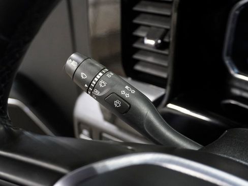 Used 2024 GMC Sierra 1500 SLE image 20