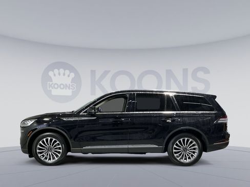 Used 2024 Lincoln Aviator AWD w/ Premium Package image 13