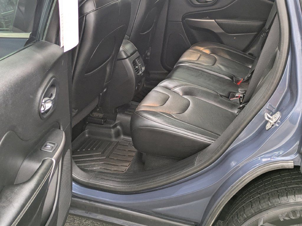 Used 2021 Jeep Cherokee Limited AWD/4WD image 33