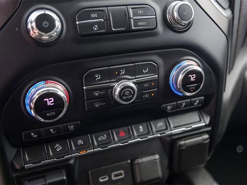 Used 2021 GMC Sierra 1500 AT4 w/ AT4 Preferred Package image 21