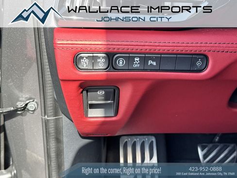 Used 2025 Acura MDX A-Spec AWD/4WD image 33
