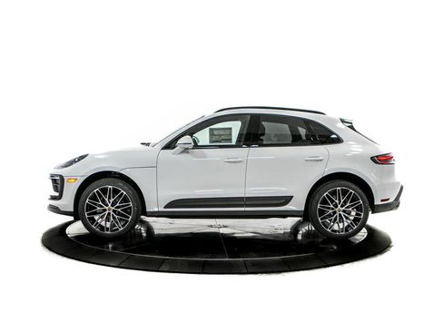New 2026 Porsche Macan AWD/4WD image 2