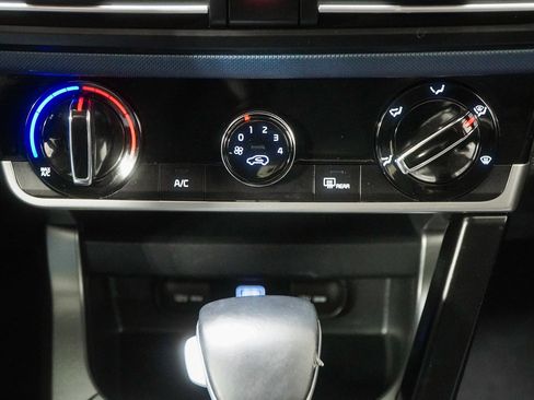 Used 2021 Kia Seltos S image 27