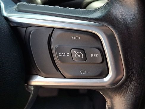 Used 2021 Jeep Wrangler Unlimited Sahara w/ Cold Weather Group AWD/4WD image 22