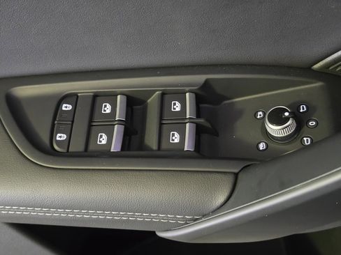 Certified 2025 Audi Q5 2.0T Premium Plus w/ Premium Plus Package image 10