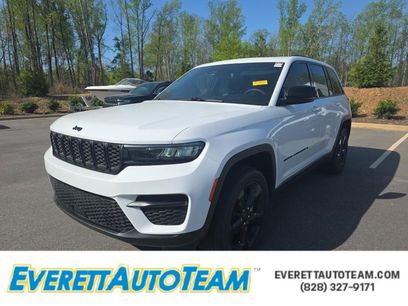 Used 2023 Jeep Grand Cherokee Altitude
