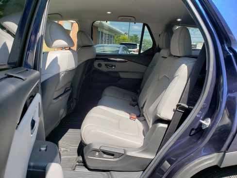 Used 2025 Honda Pilot EX-L image 5