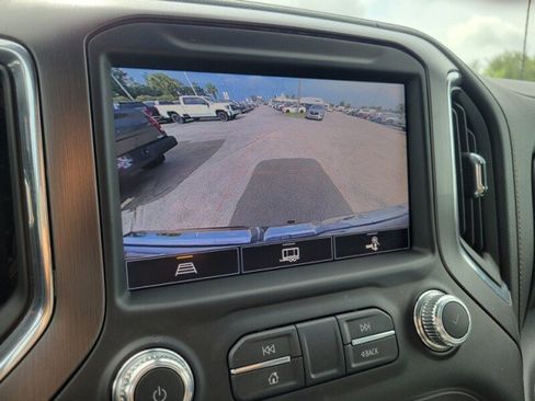Used 2022 GMC Sierra 1500 AT4 w/ AT4 Premium Package AWD/4WD image 23