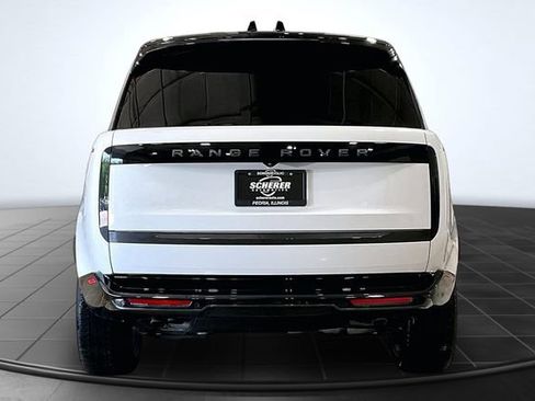Used 2025 Land Rover Range Rover Long Wheelbase SE AWD/4WD image 4