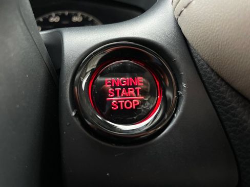 Used 2025 Honda HR-V EX-L image 21