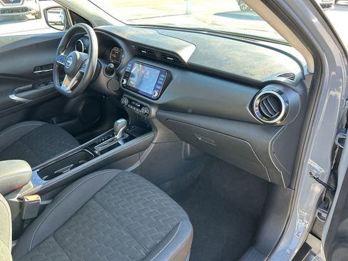 Used 2022 Nissan Kicks SV image 40