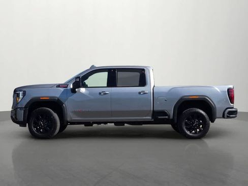 Used 2026 GMC Sierra 2500 AT4 AWD/4WD image 3