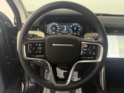 New 2025 Land Rover Discovery Sport S image 37