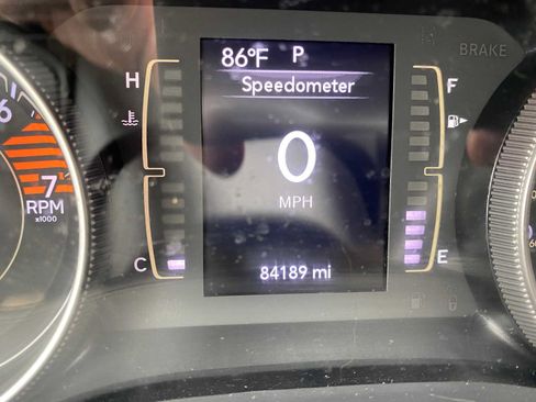 Used 2019 Jeep Cherokee Latitude Plus AWD/4WD image 8