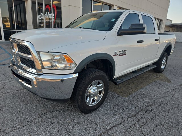 Used 2017 RAM 2500 Tradesman w/ Chrome Appearance Group AWD/4WD image 4