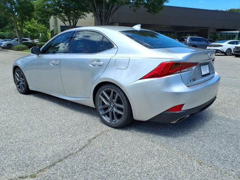 Used 2019 Lexus IS 300 F Sport w/ F Sport Package AWD/4WD image 8