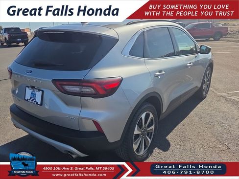 Used 2024 Ford Escape Platinum AWD/4WD image 7