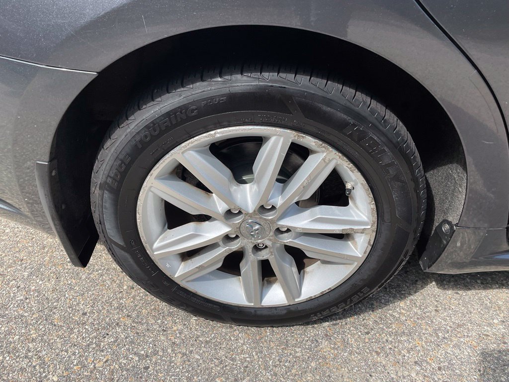 Used 2015 Toyota Avalon XLE Premium FWD image 6