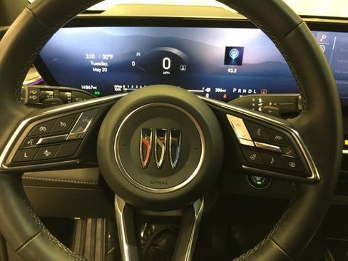 Used 2025 Buick Enclave Preferred image 35