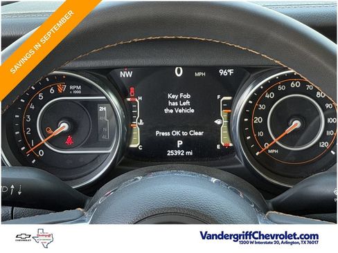Used 2023 Jeep Gladiator Overland AWD/4WD image 15